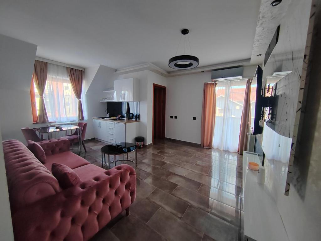 Hedonic Wellness Apartmani photo 3