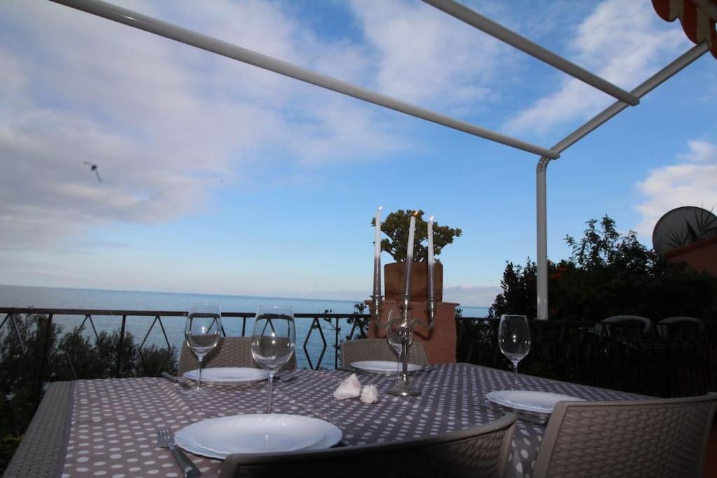 Terrace on the sea: beach & pool photo 1