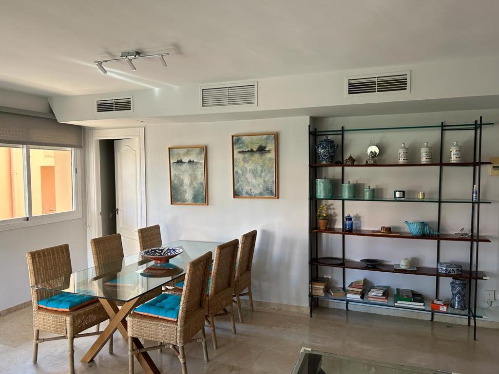 Charming 3 Bedroom apartment with sea view in the heart of Sotogrande photo 2