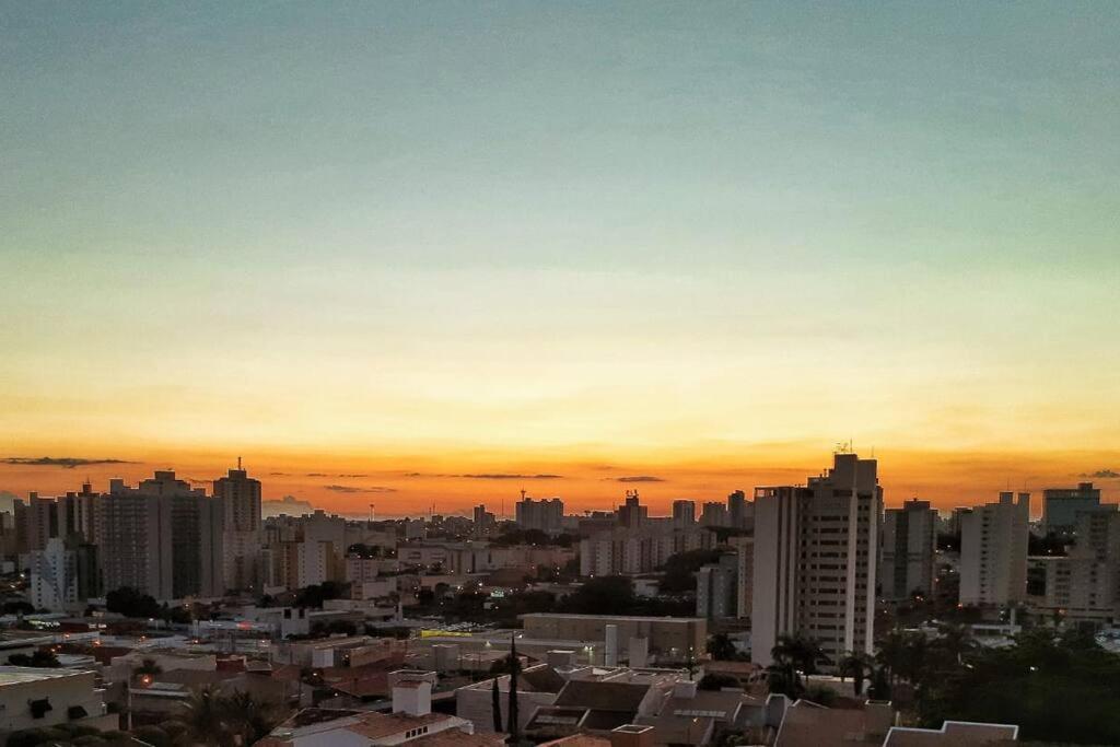 Apartamento para Negócios e Lazer no Aeroporto