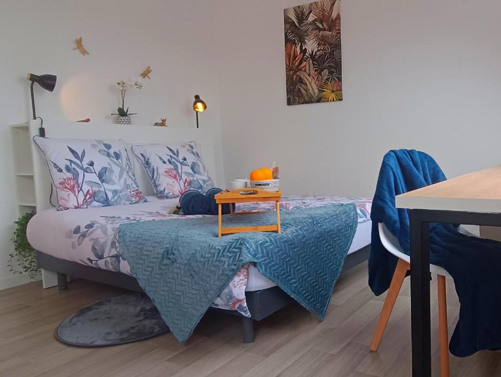 Appartement Tout équipé en Hyper-Centre avec Parking Privé et Gratuit - Vue sur la Ville et Château de Caen photo 1