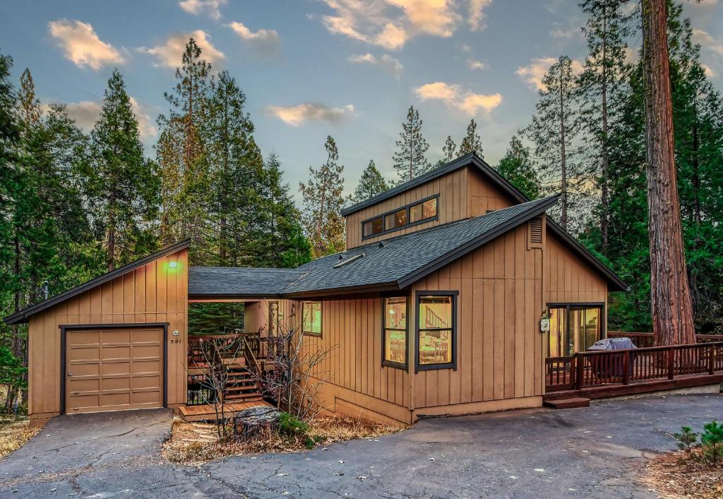 Dragonfly Lodge