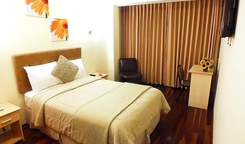 Plaza Real Hotel photo 3