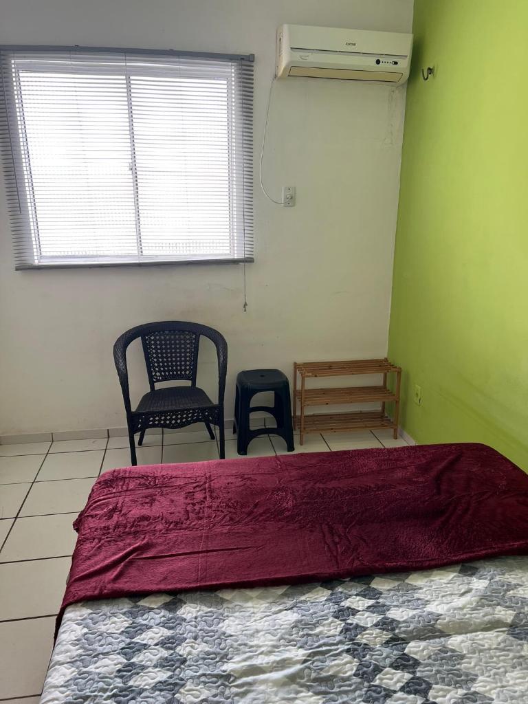 Quarto acolhedor em apto com ótima localização. photo 2