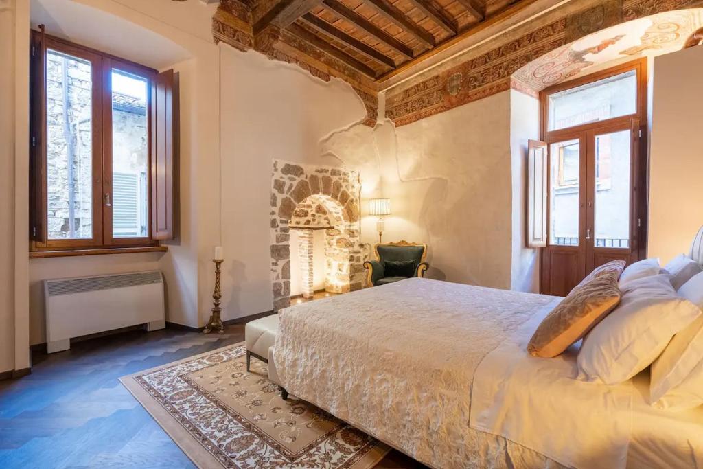 centro storico - LUXURY EXPERIENCE NARNI VINTAGE ÉLITE SUITE photo 1