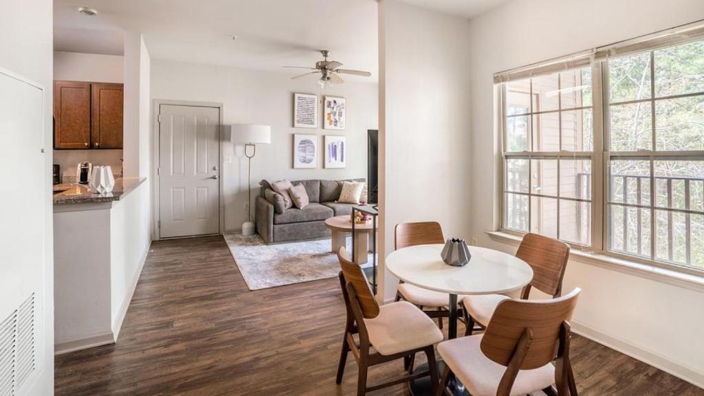 Landing Modern Apartment with Amazing Amenities (ID8014X44) photo 4
