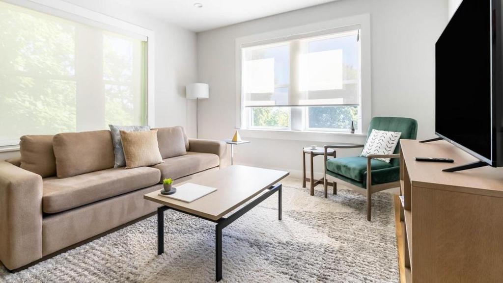 Landing Modern Apartment with Amazing Amenities (ID7294X83)
