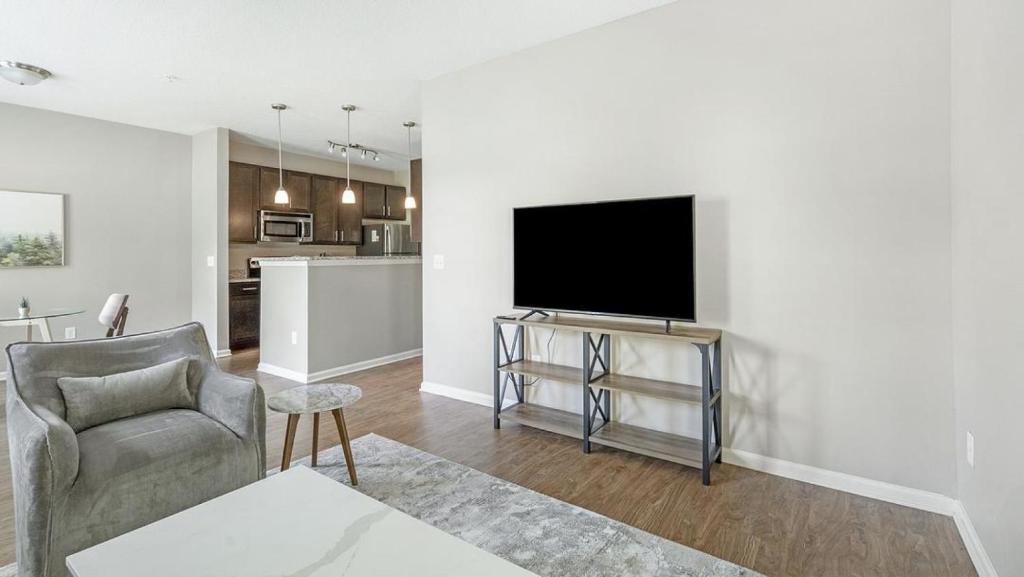 Landing Modern Apartment with Amazing Amenities (ID2796X33)