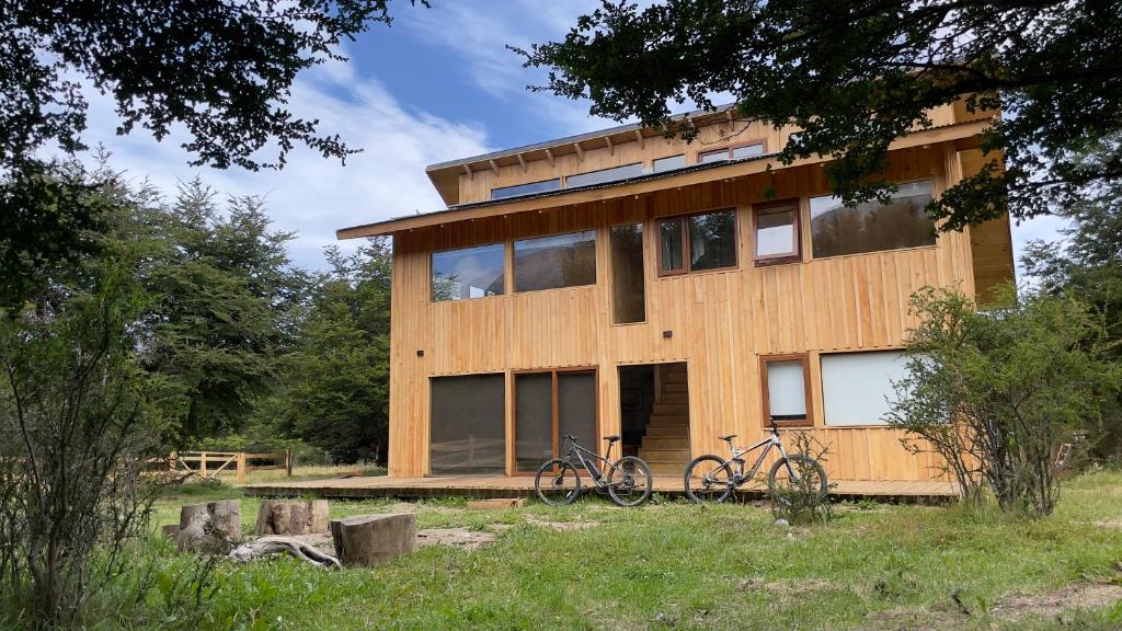 Acogedora casa en bosque Cerro Castillo cercana Parque