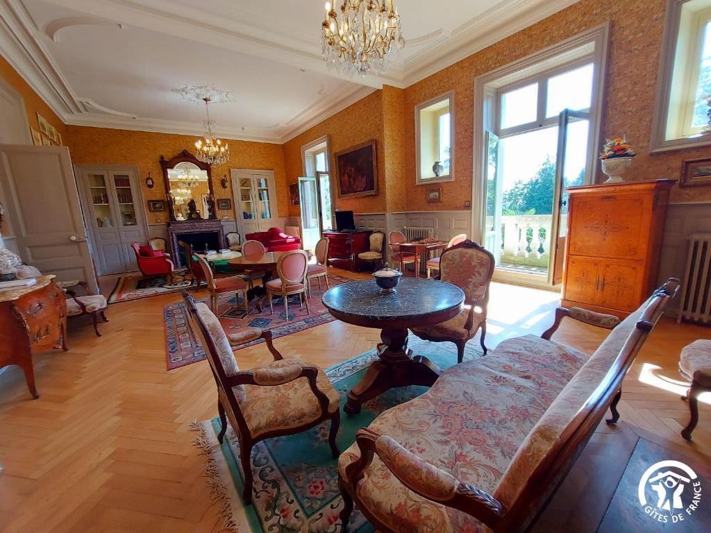 Gîte Ahuillé, 6 pièces, 12 personnes - FR-1-600-205 photo 2