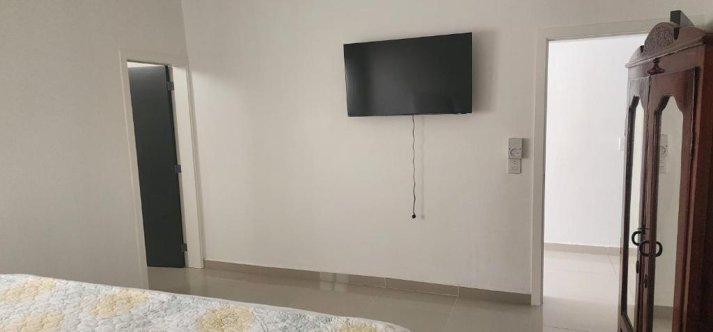 1606 photo 3