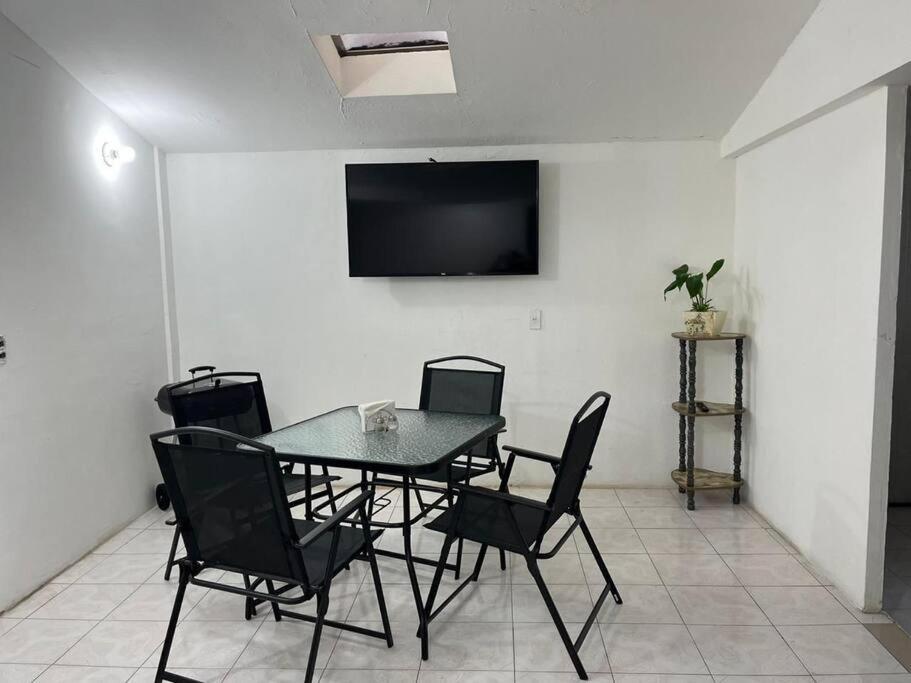 Hermoso departamento con Patio photo 3