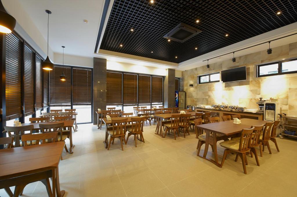 Hotel B photo 2