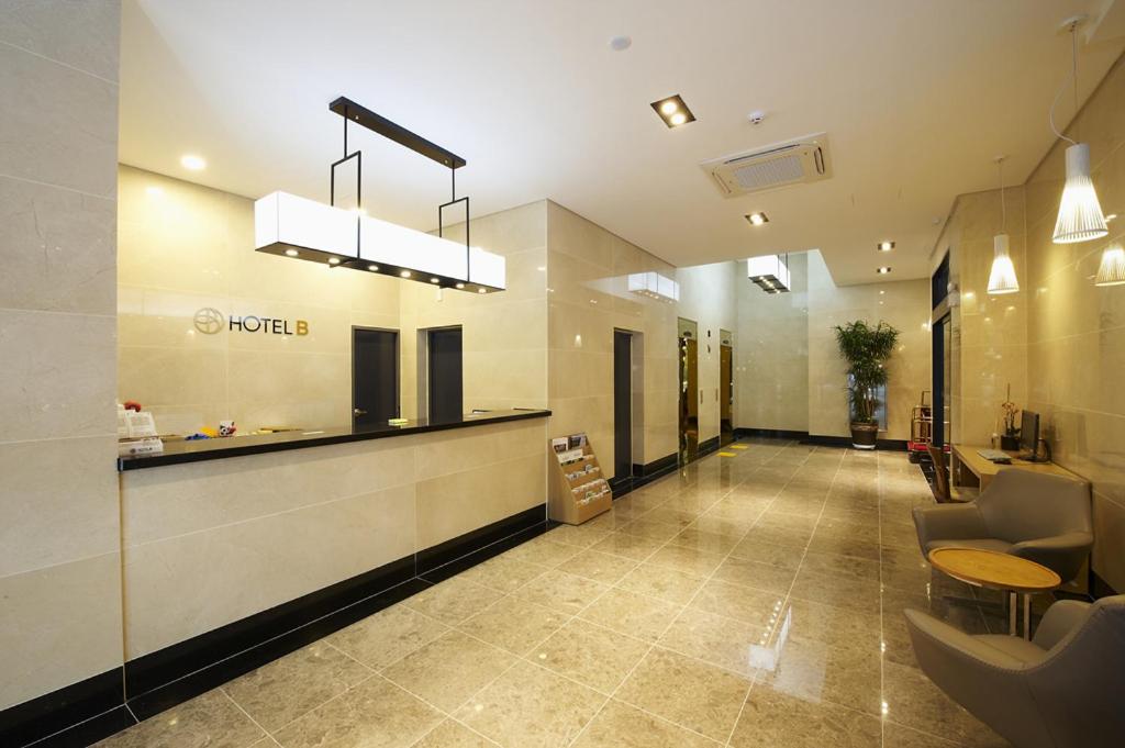 Hotel B photo 1