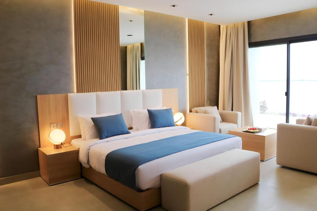 {
  "en-gb": "Palma Beach Resort & Spa"
} photo 2