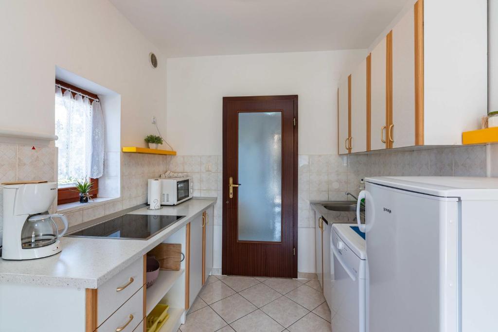Apt Ksenija, Vantacici-Malinska, Island Krk photo 3