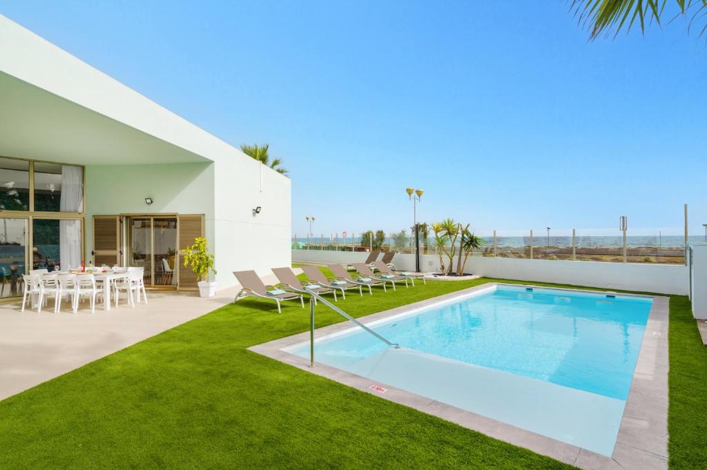 Villa Maresia by Villa Plus
