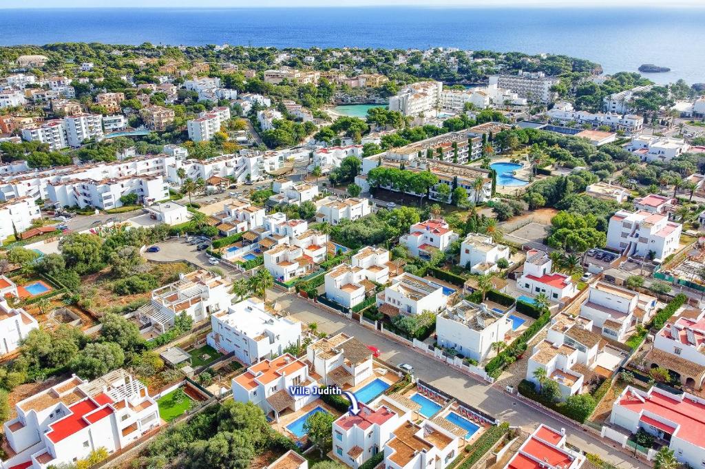 Villa Judith by Villa Plus photo 2