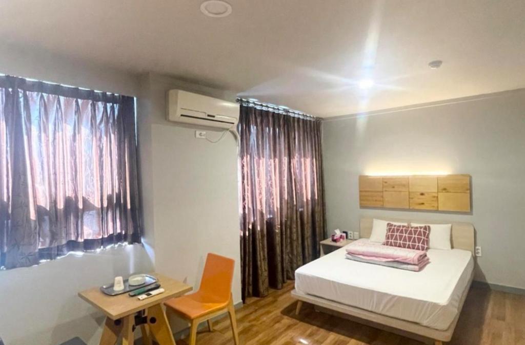 Namhangang Park Motel photo 1