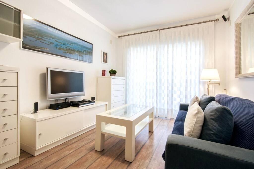 Beachfront and Charming Apartment photo 1