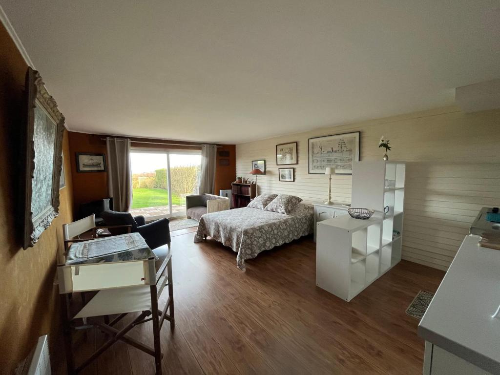 Grand Studio Vue Mer et Jardin photo 1