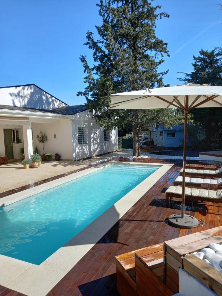 Casita de Invitados con entrada privada, piscina y aire acondicionado