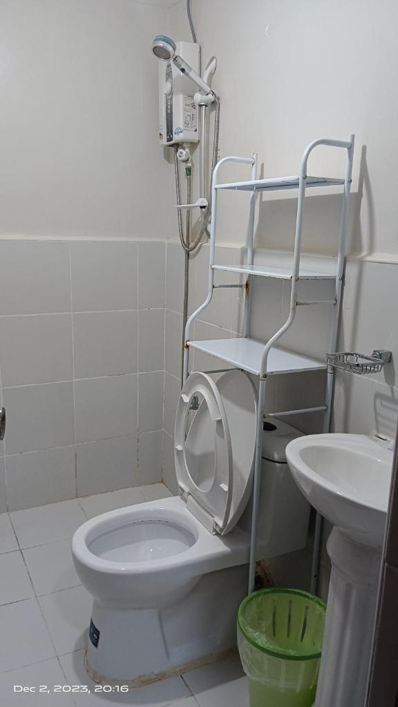 Tranquil Cool Studio Condo Mactan Cebu photo 2