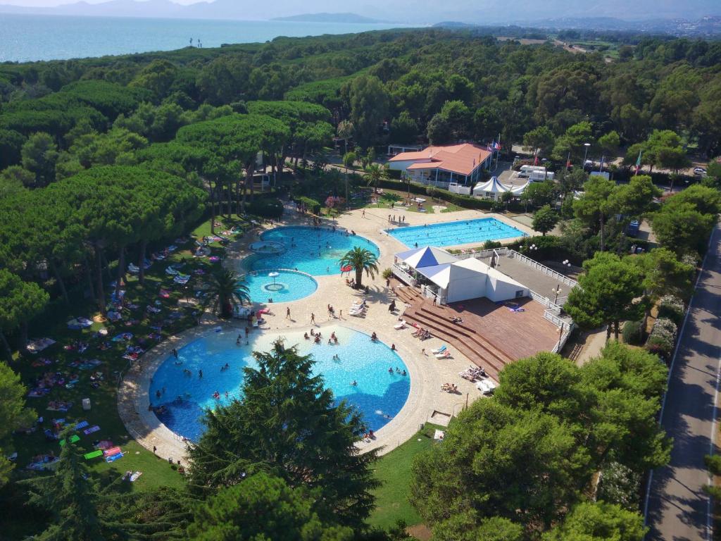 SMALL CAMP BAIA DOMIZIA KR VIP Full Service photo 2