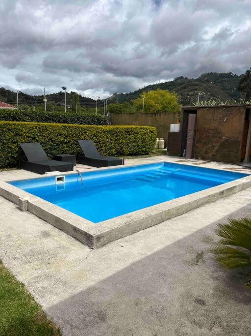 Alegre villa con piscina para uso familiar de 3 dormitorios photo 2
