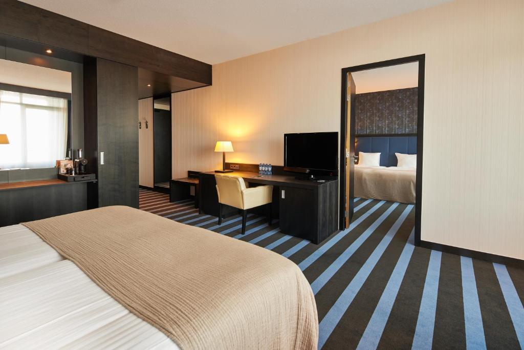 Van der Valk Hotel Sneek photo 2