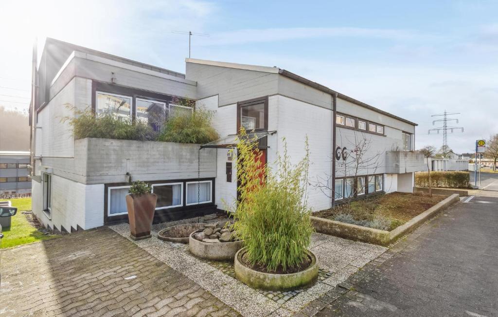 Pet Friendly Apartment In Meschede With Kitchen