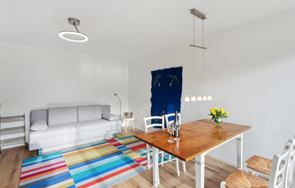 Pet Friendly Apartment In Meschede With Kitchen photo 4