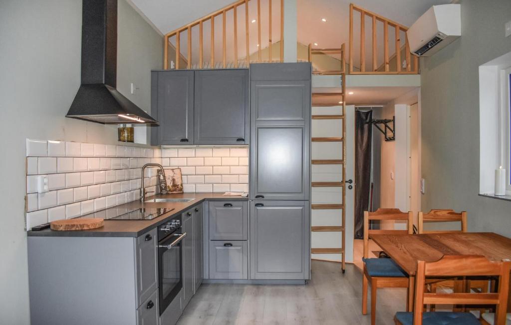 Gorgeous Home In Sturk With Kitchen photo 4