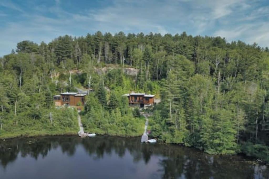 Harfang Private Hot Tub Lakefront Serenity photo 3
