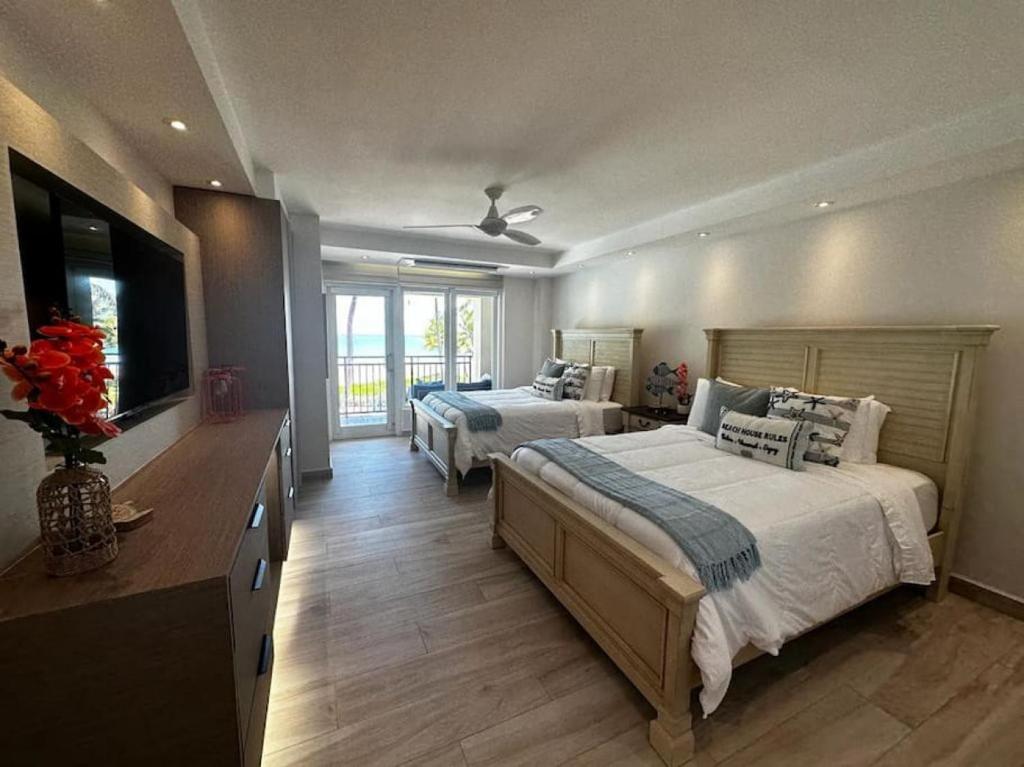 Beachfront Luxury 2 Bedroom at Wyndham Rio Mar, PR photo 3