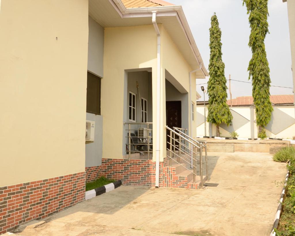 Peace cottage short lets and apartments photo 3