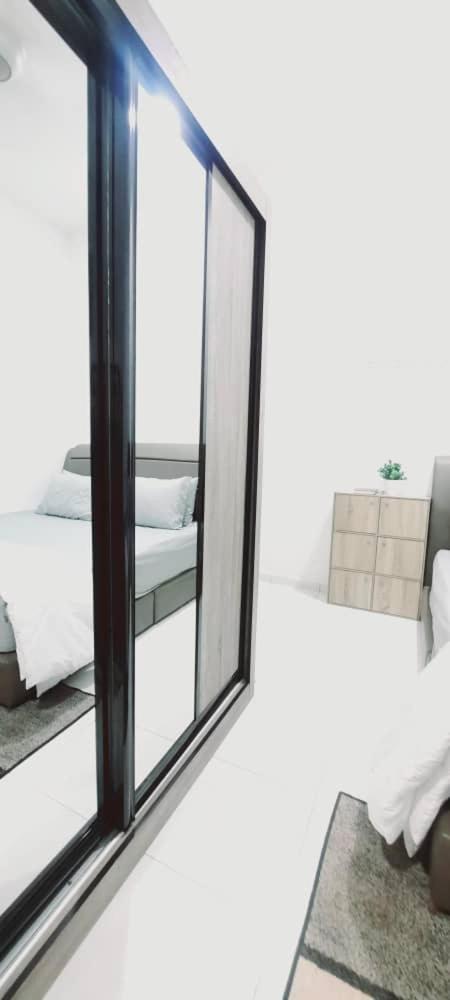 Wan & Zam Homestay - Batu Pahat photo 2
