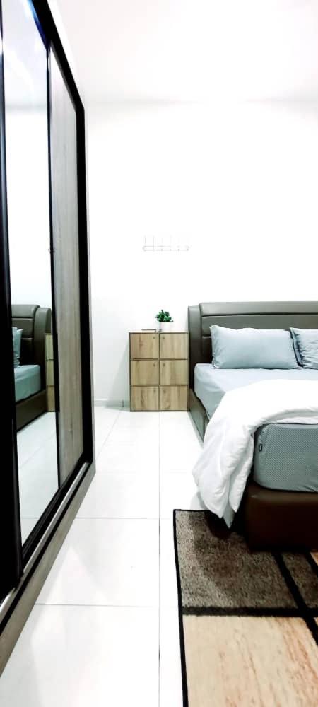 Wan & Zam Homestay - Batu Pahat photo 1