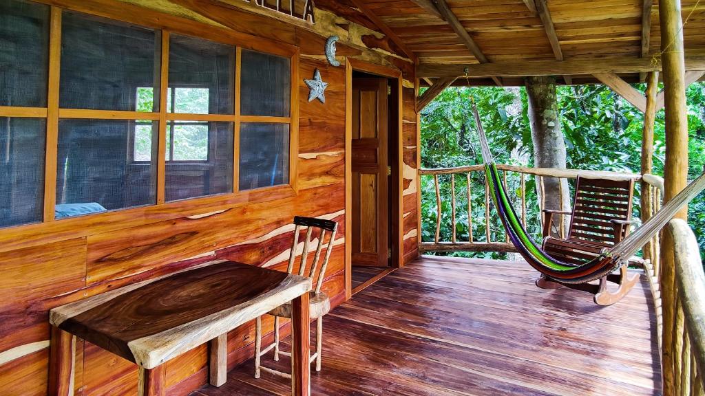 Jungle Cabins El Escondido photo 4