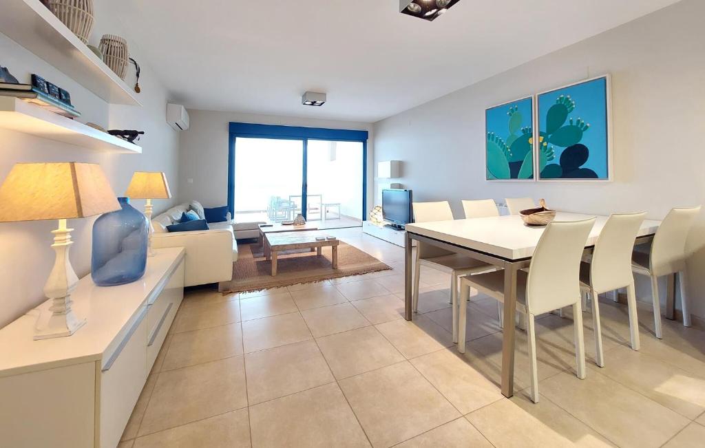 Stunning Apartment In Moncofa photo 4
