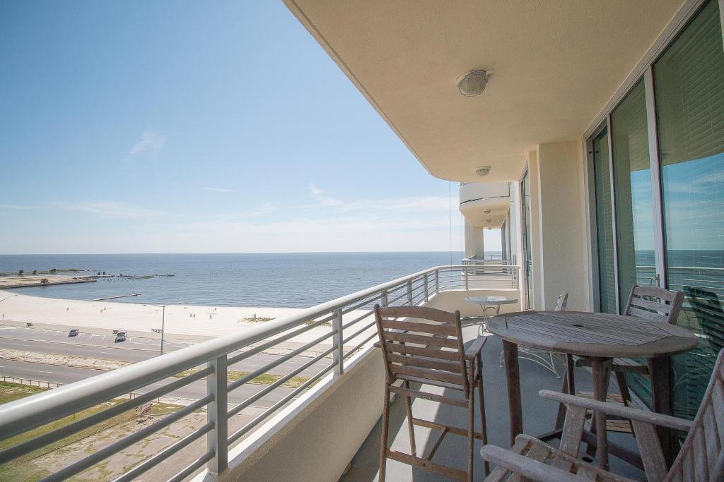 Ocean Club 506 image