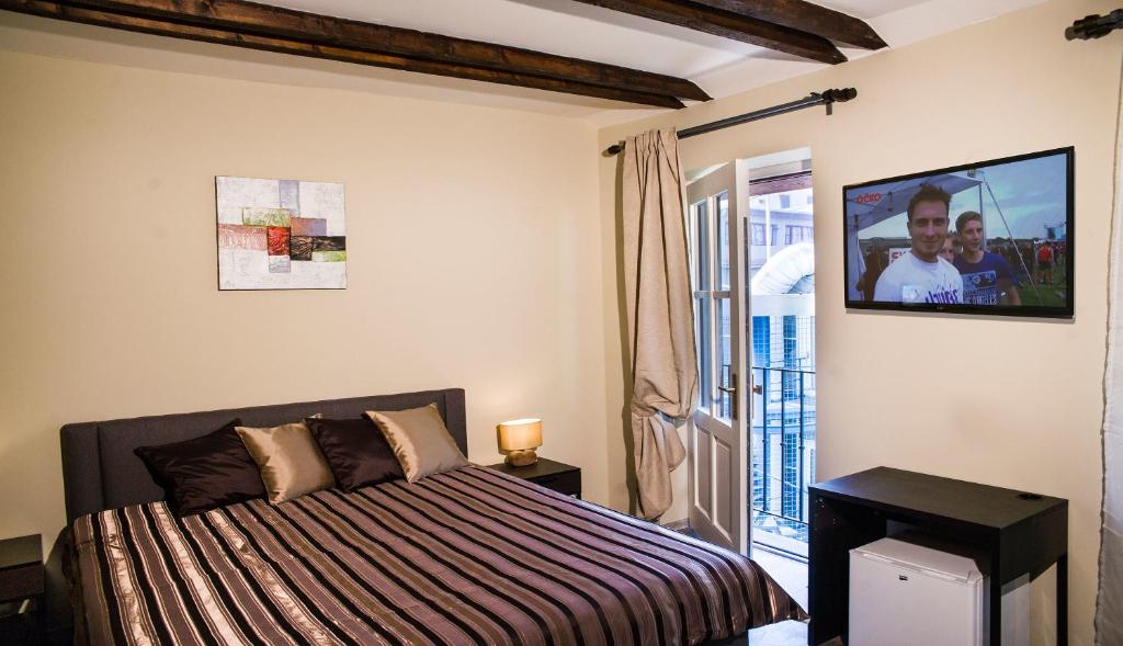 Двухместный (King room with Bath and Patio), Отель Dům U pikové desítky