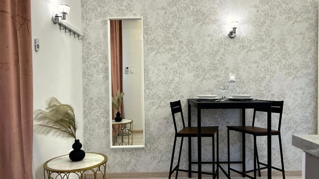 N24 Apartments by Small Home Budapest - Tap to explore photos