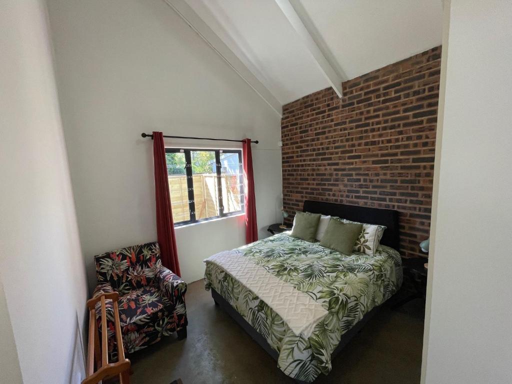 The Stables, Central Garden Cottage in Howick photo 1