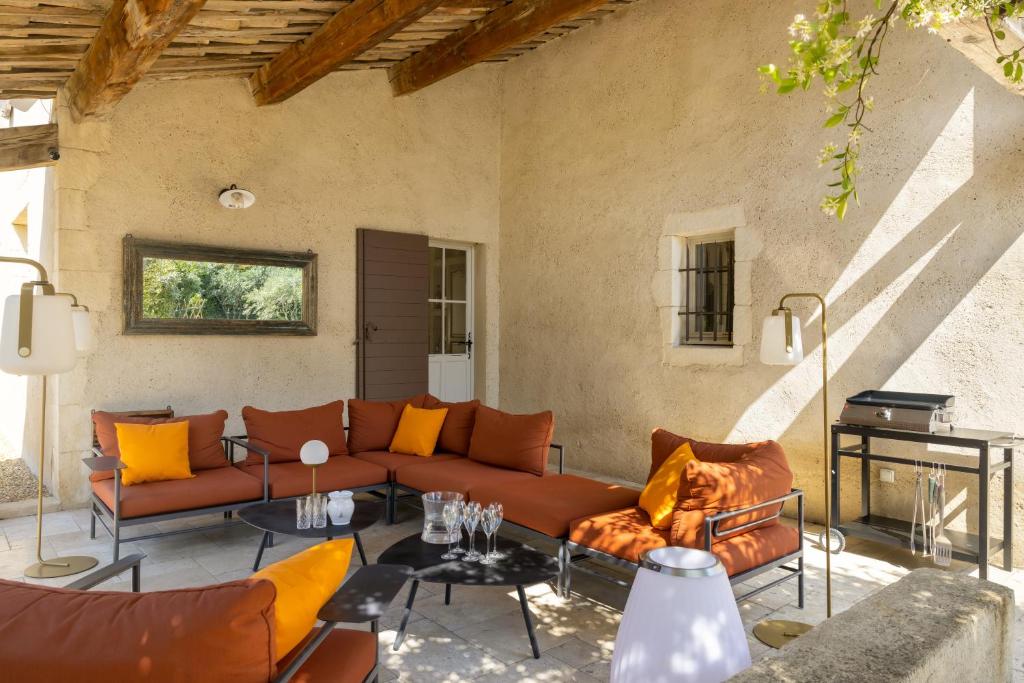 Le Mas Paradou, 5 chambres, piscine privée, accès au village à pied photo 2