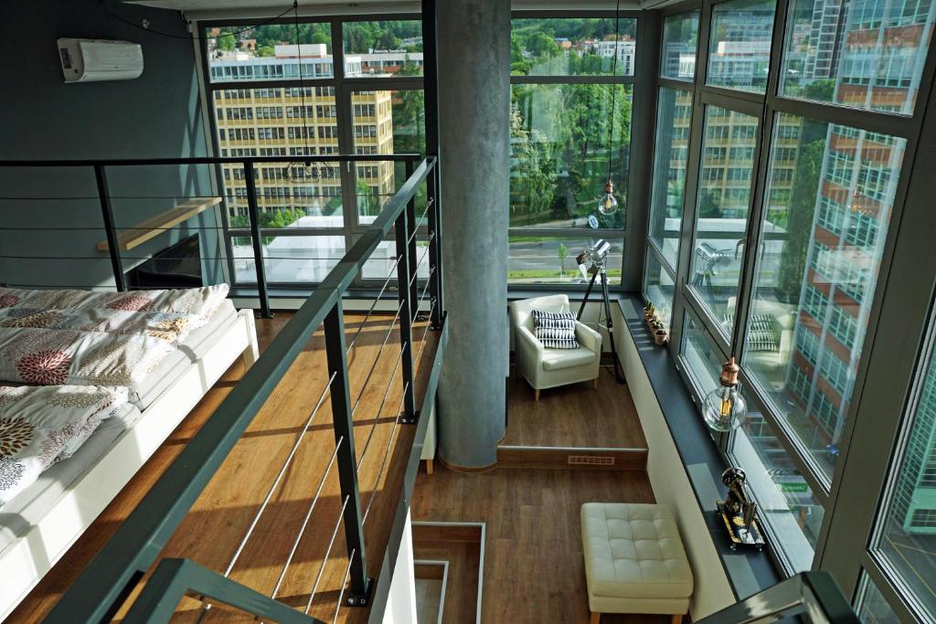 View Skyscraper Bata - loft XL photo 2
