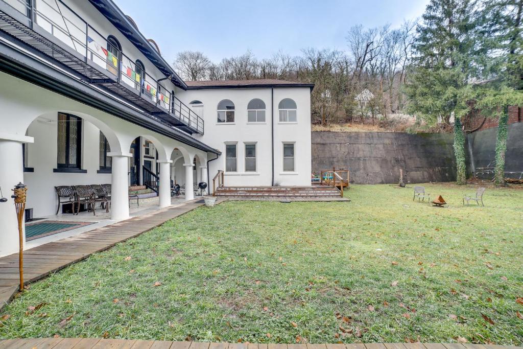 Unique Wheeling Condo in Historical Monastery! photo 2