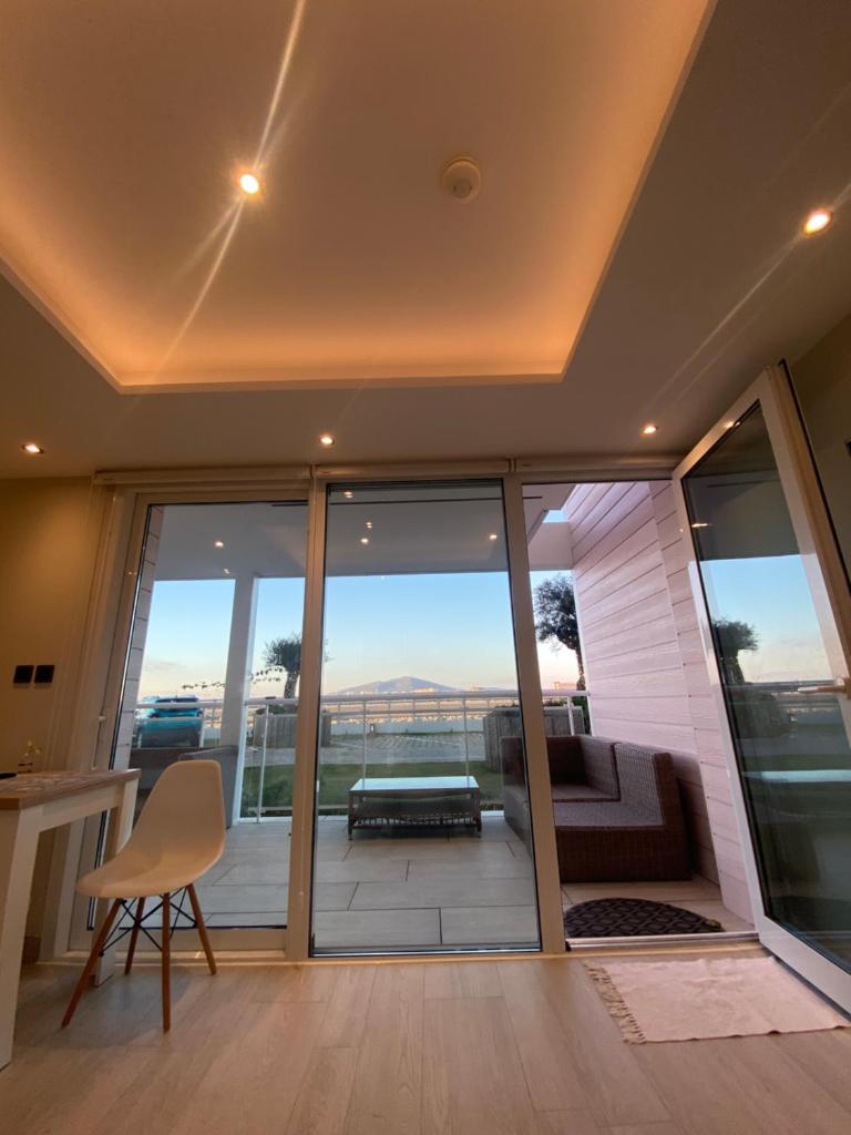 Luxury Studio With Outstanding View photo 3