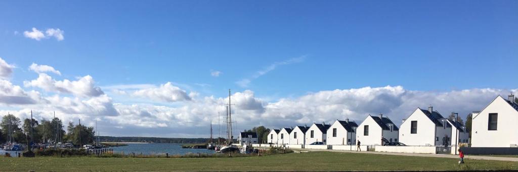 Exklusives FERIENHAUS im Yachthafen Peenemünde - mit Seeblick