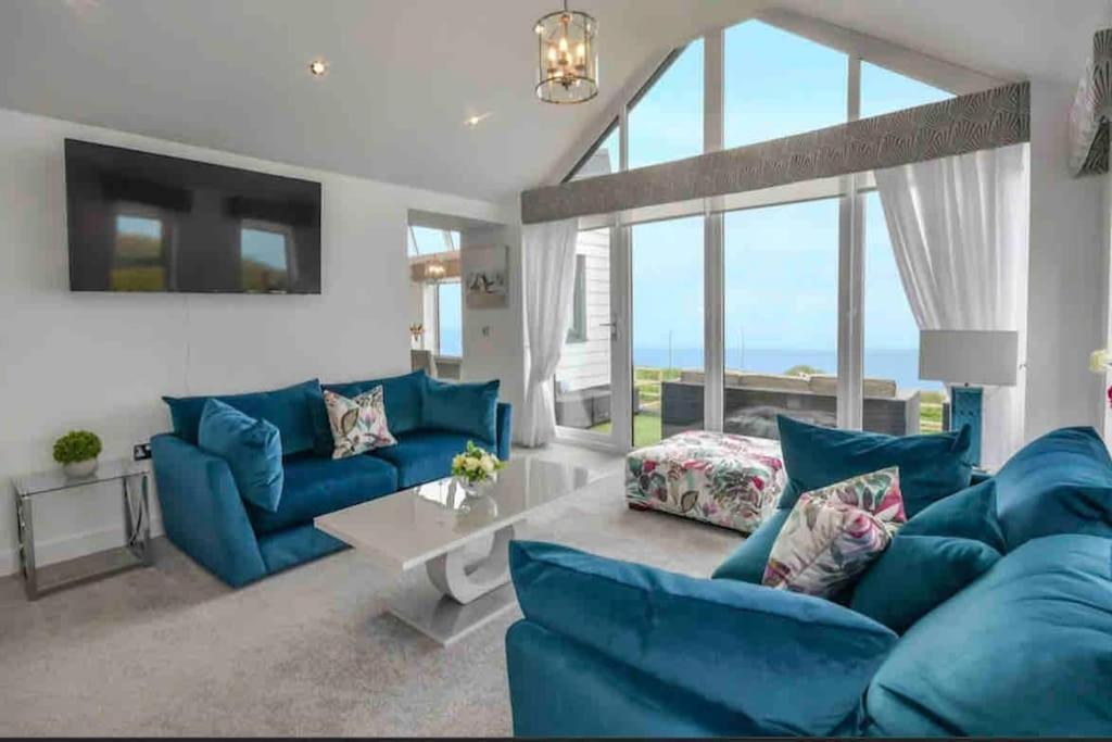 Signal House - A Stunning Beach House - 2020 Build photo 3